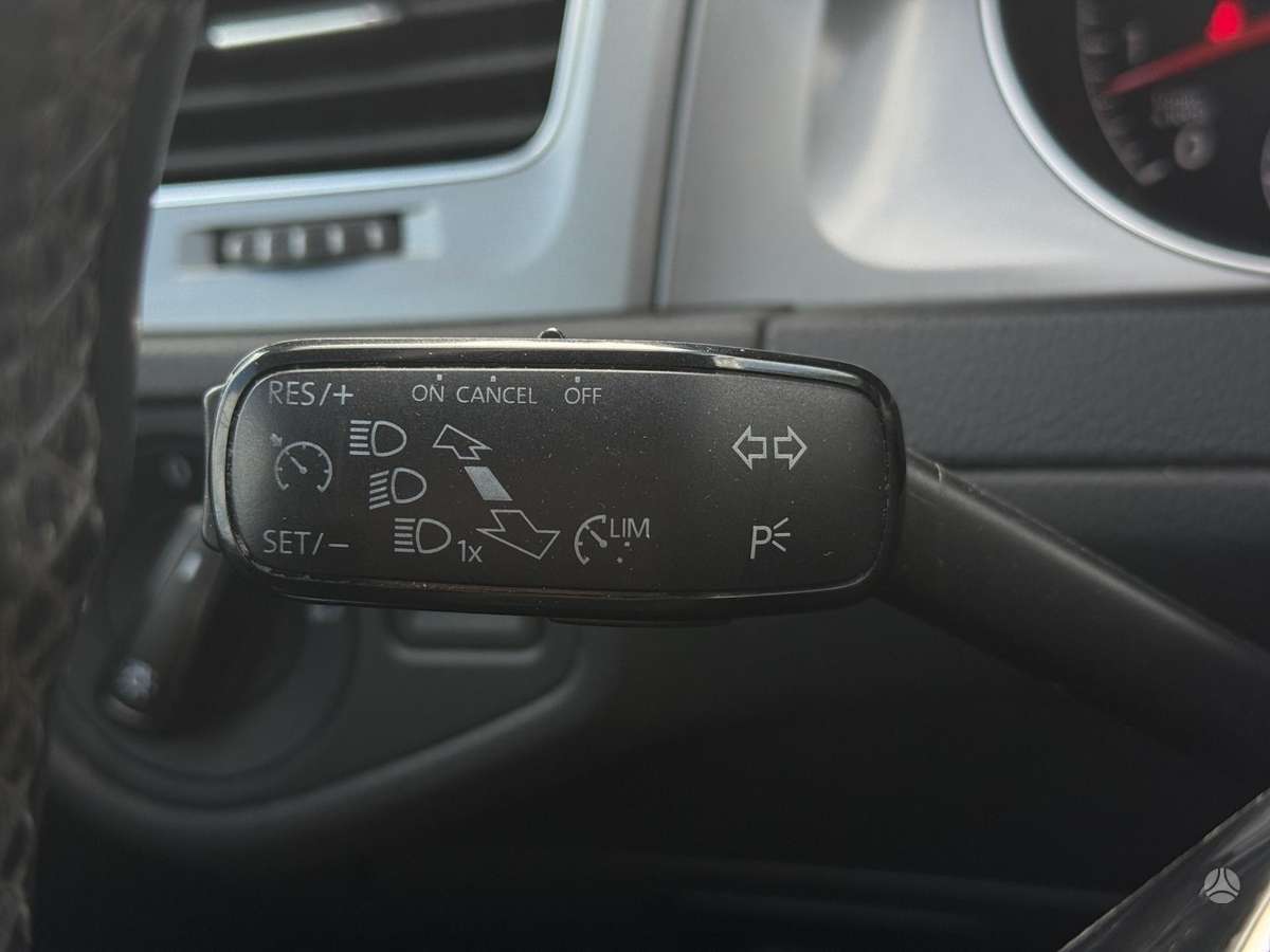 Volkswagen Golf, 1.2 l., hatchback