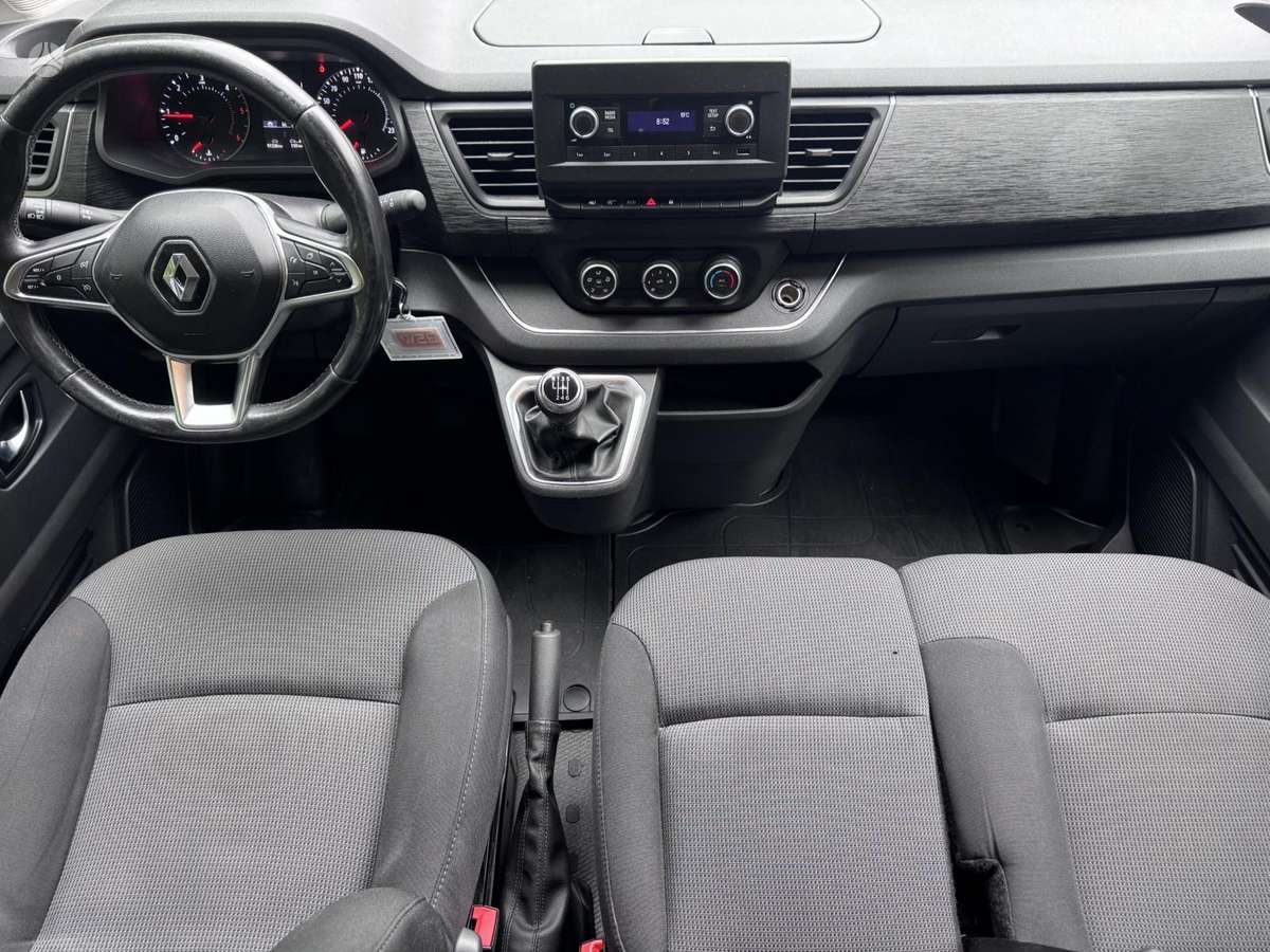 Renault Trafic, 2.0 l., Минивэн