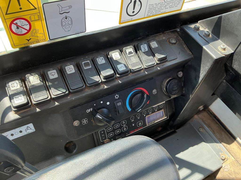 Takeuchi TB 257 FR, mini ekskavatori