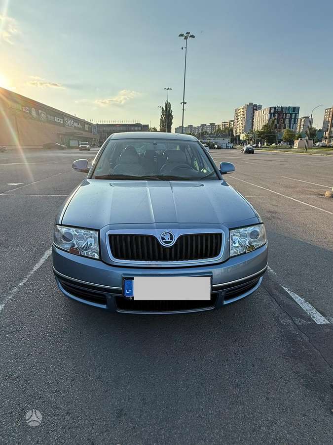 Škoda Superb - 4