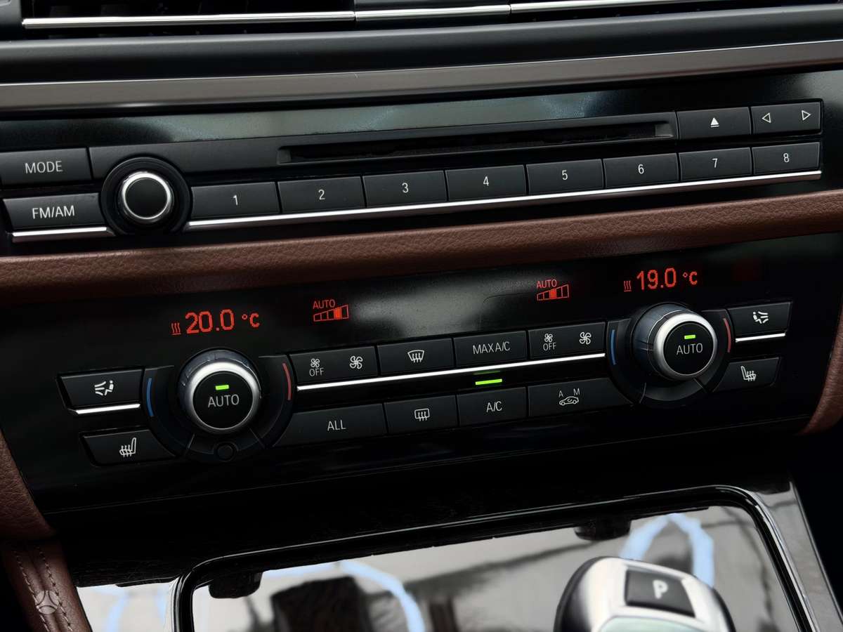 BMW 520, 2.0 l., Седан