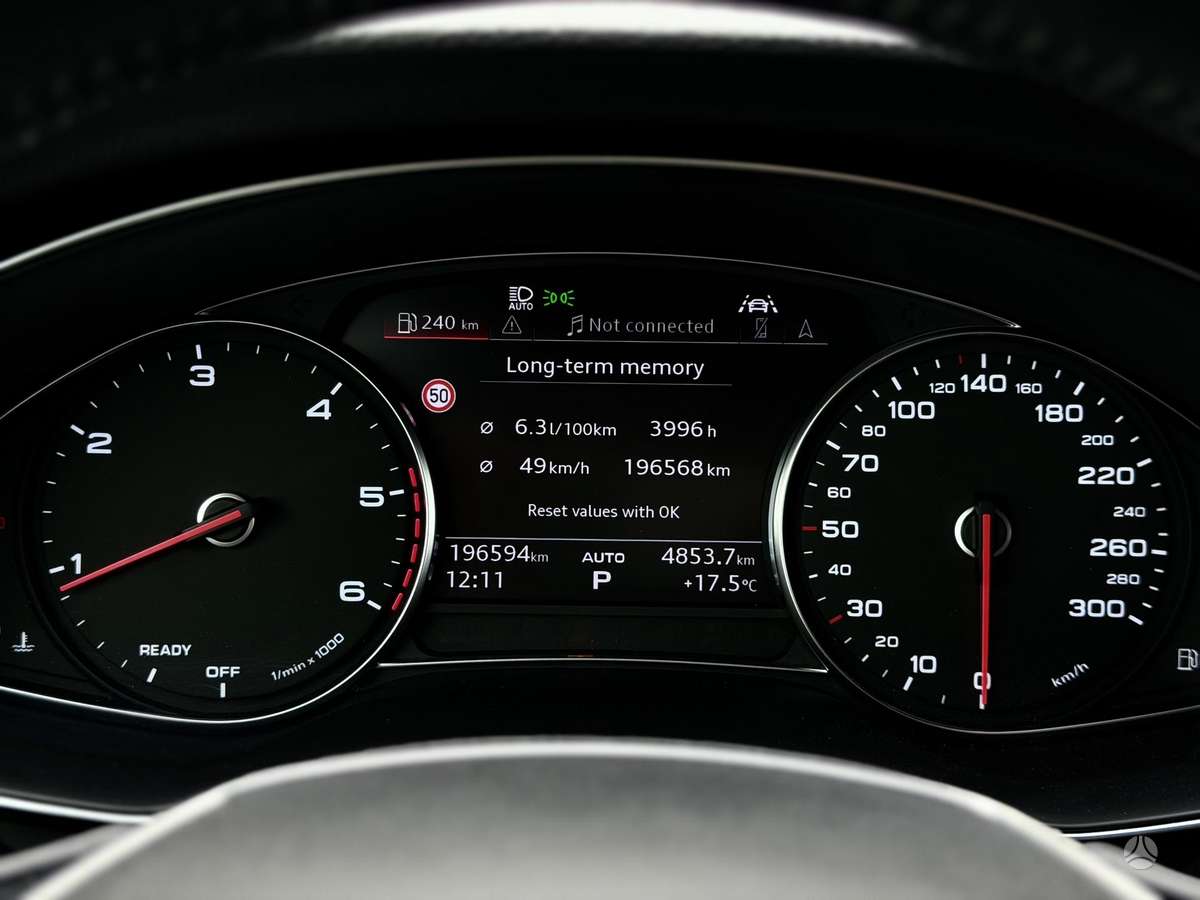 Audi A6, 2.0 l., Седан