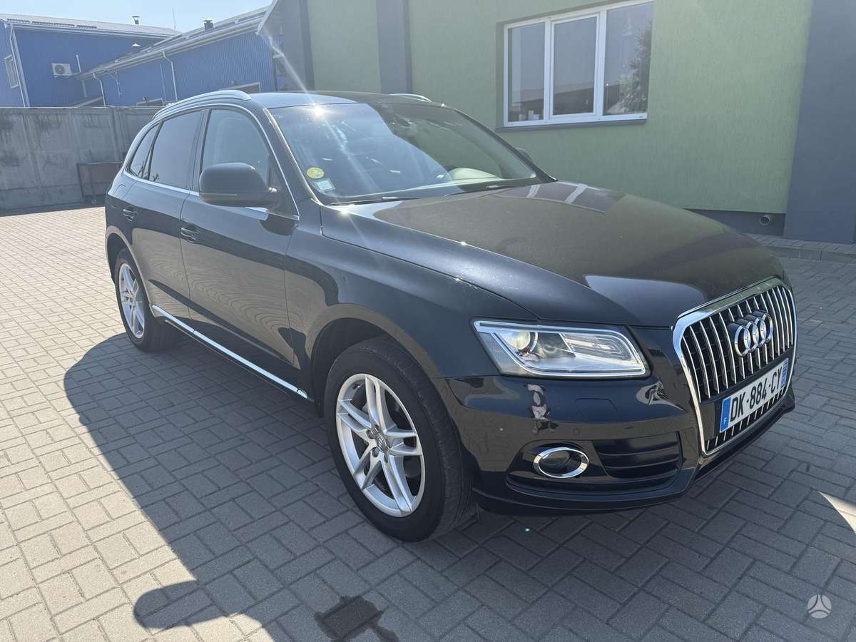 Audi Q5, 2.0 l., off-road / crossover