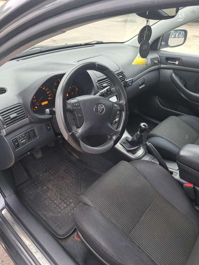 Toyota Avensis, 2.2 l., Универсал