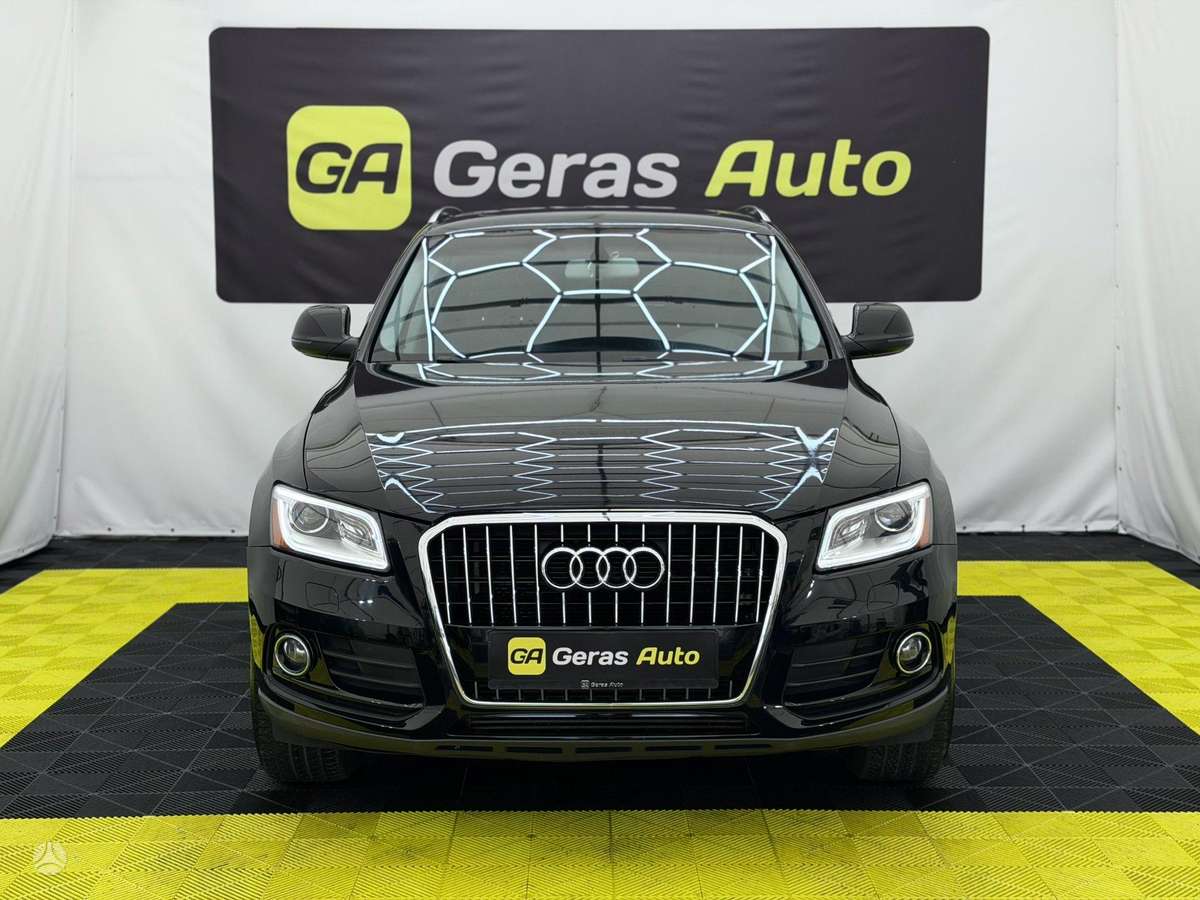 Audi Q5, 2.0 l., off-road / crossover
