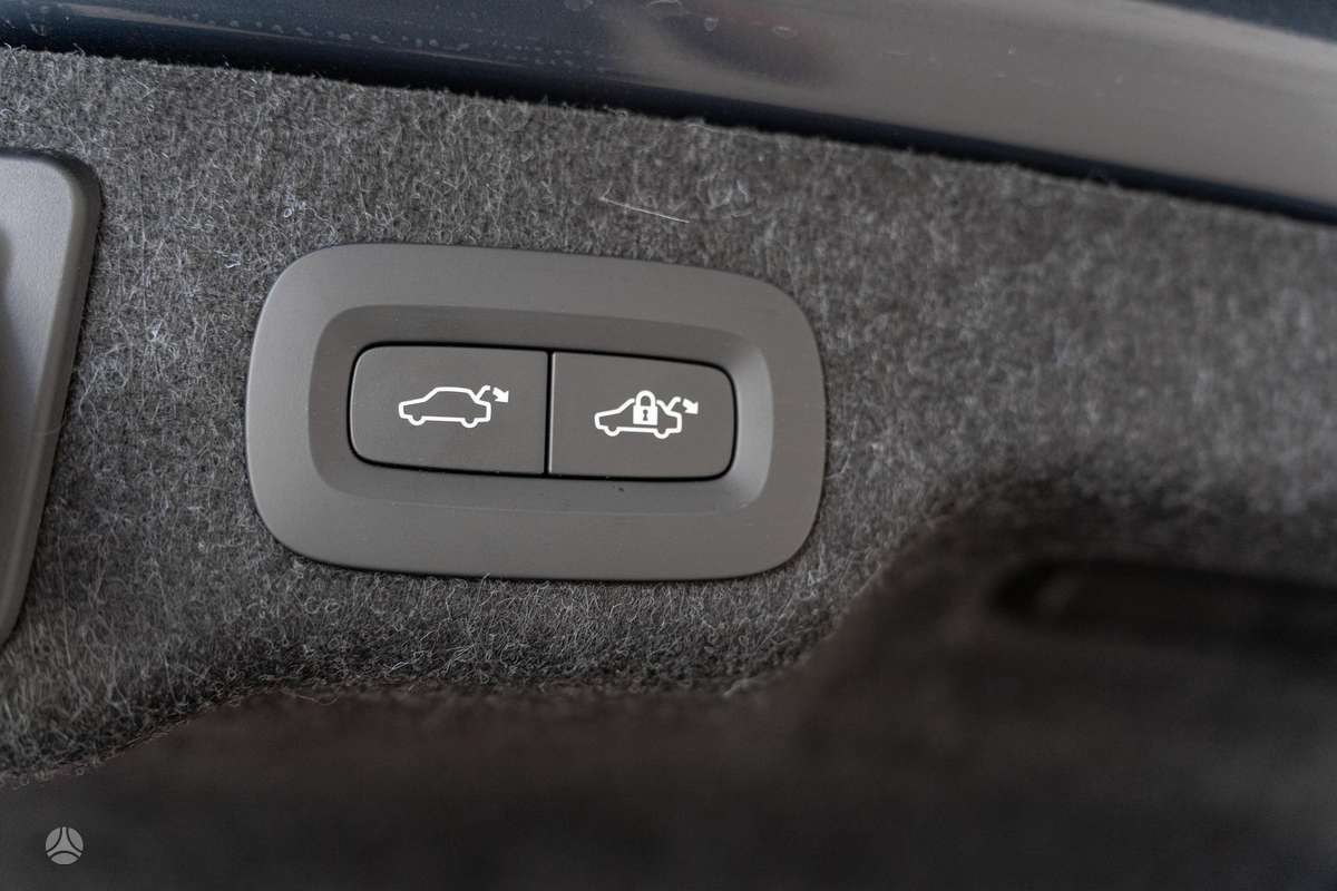 Volvo S90 - 12