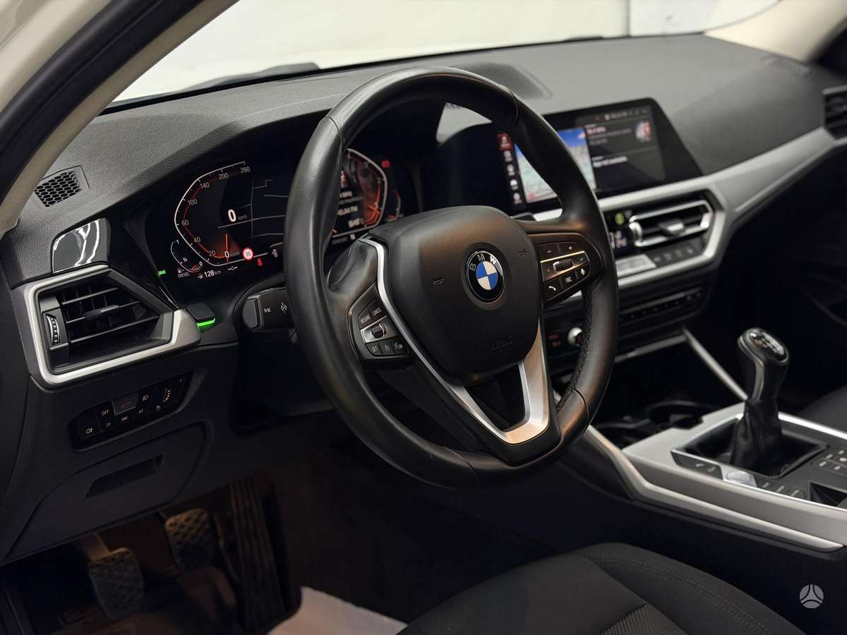 BMW 320, 2.0 l., Седан