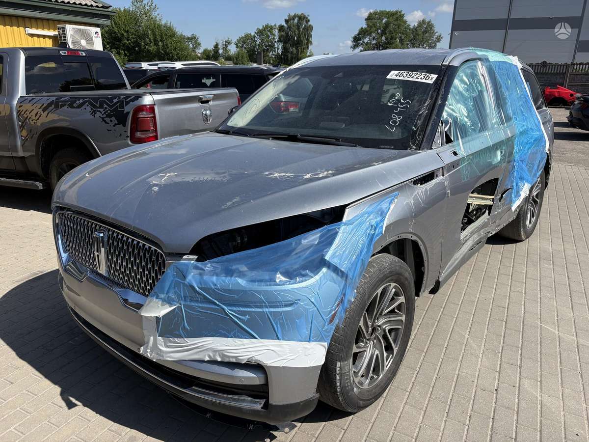 Lincoln Aviator