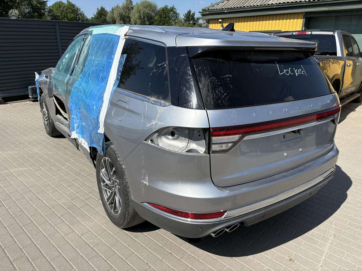 Lincoln Aviator