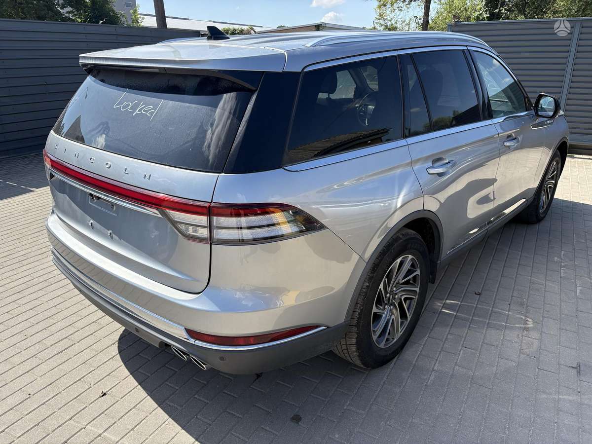 Lincoln Aviator