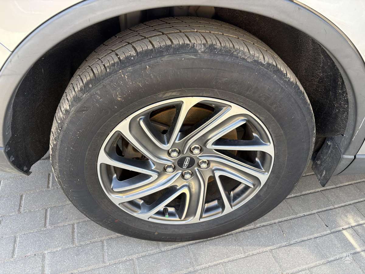 Lincoln Aviator