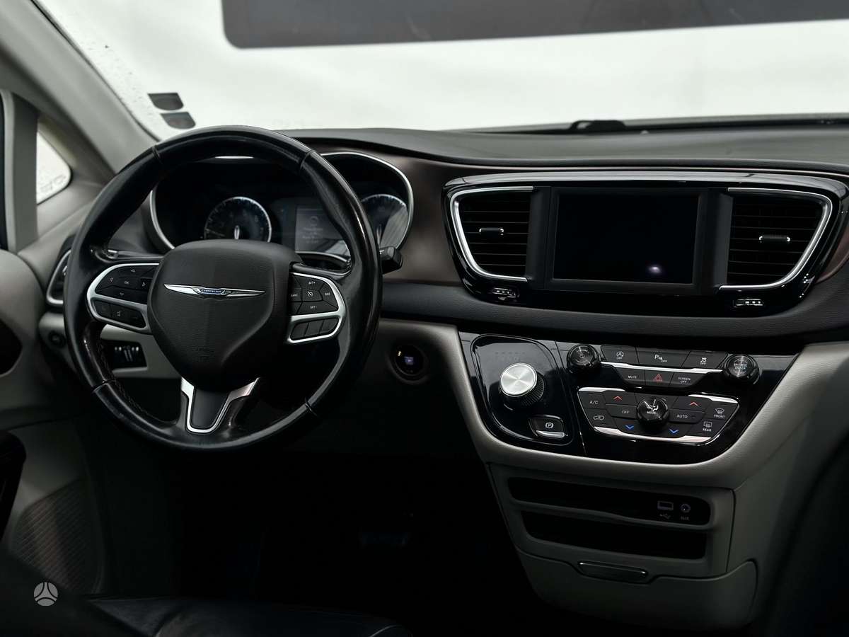Chrysler Pacifica, 3.6 l., Минивэн