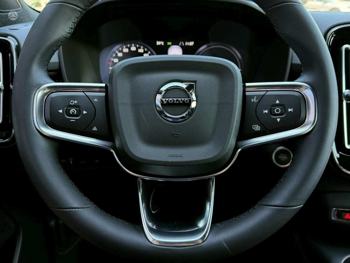 Volvo XC40 - 8