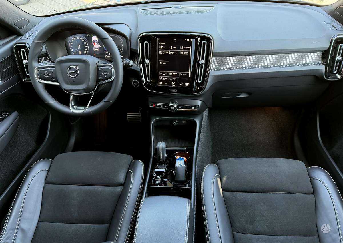 Volvo XC40 - 5