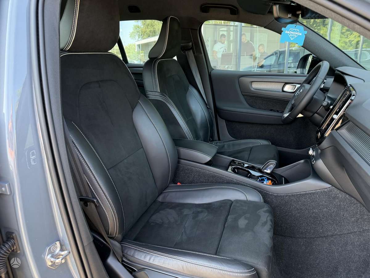 Volvo XC40 - 11