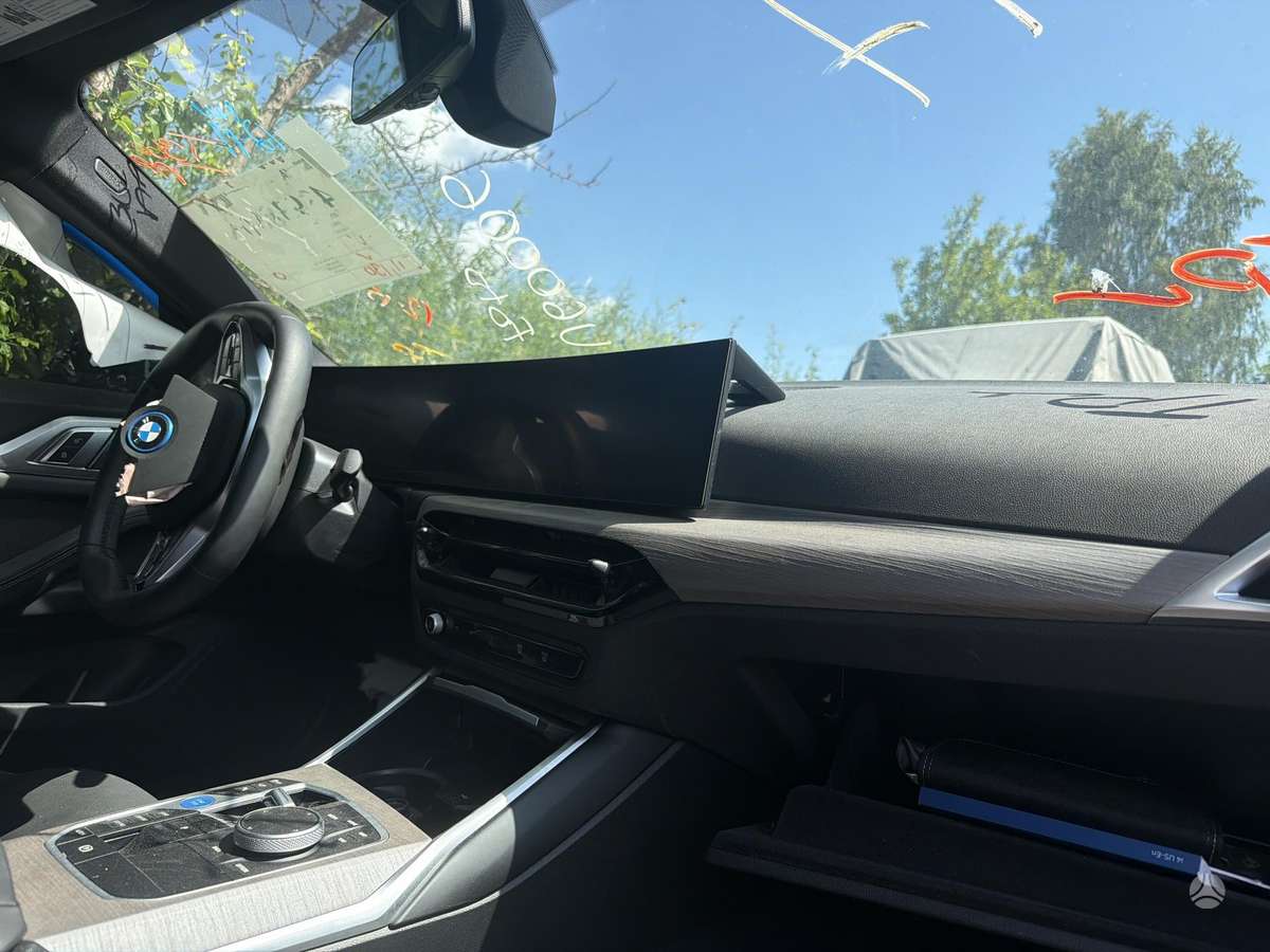 BMW i4, saloon / sedan