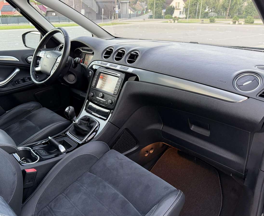Ford S-MAX, 2.0 l., Минивэн