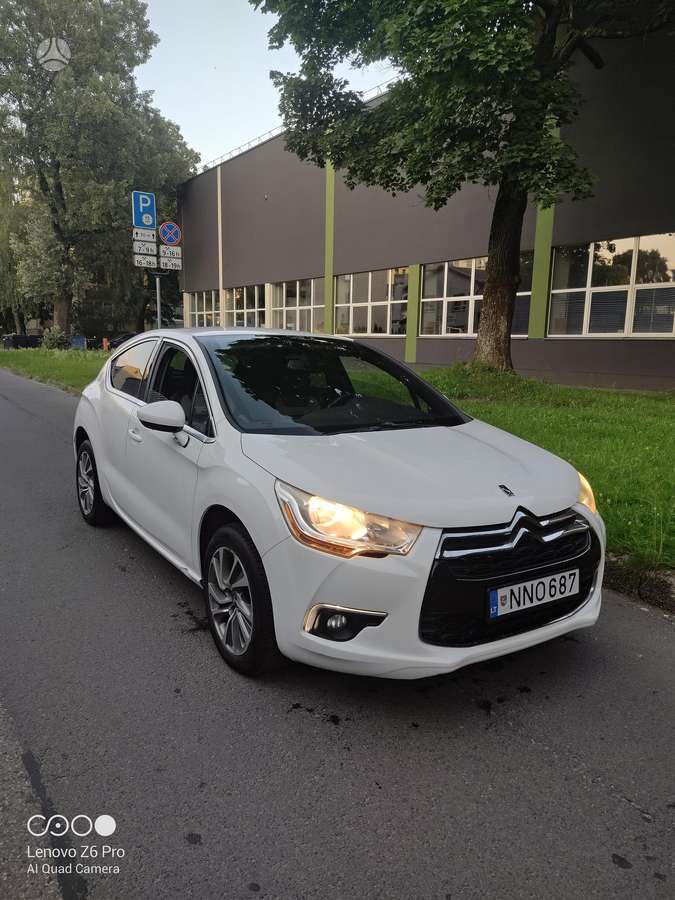 Citroen DS4, 1.6 l., hatchback