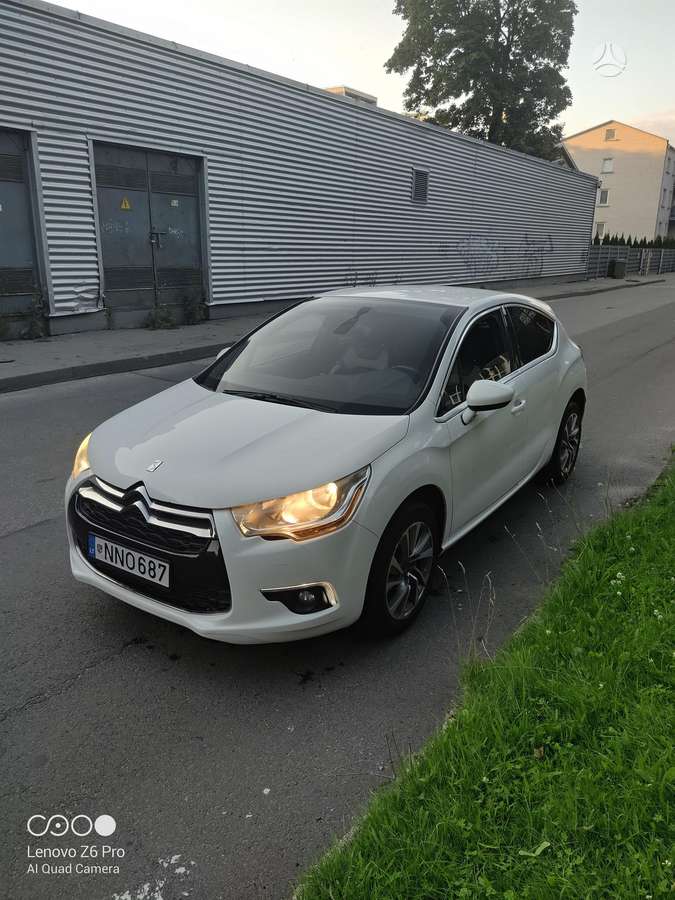 Citroen DS4, 1.6 l., hatchback