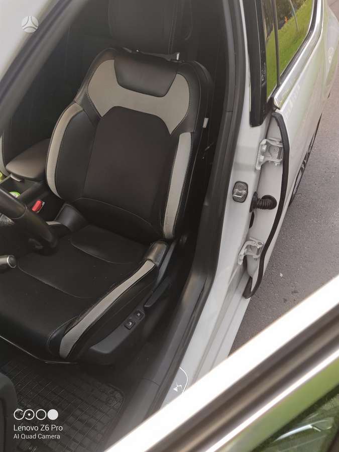 Citroen DS4, 1.6 l., hatchback