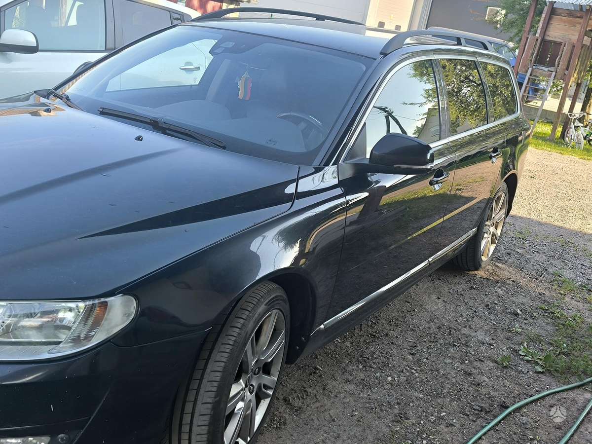 Volvo V70, 2.0 l., Универсал