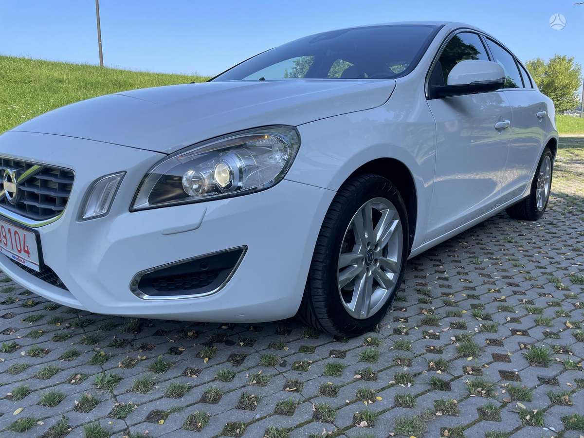 Volvo S60, 1.6 l., Седан