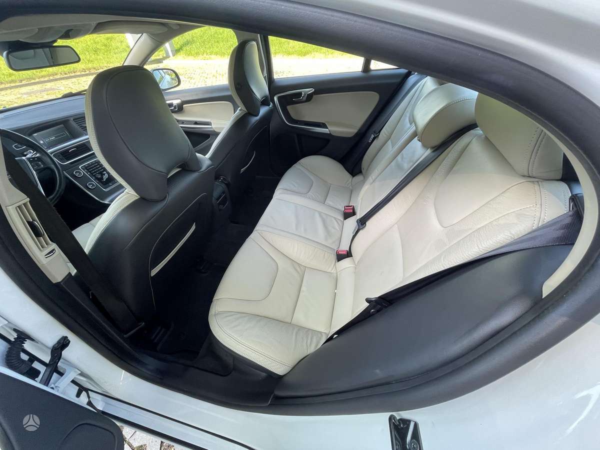Volvo S60, 1.6 l., Седан
