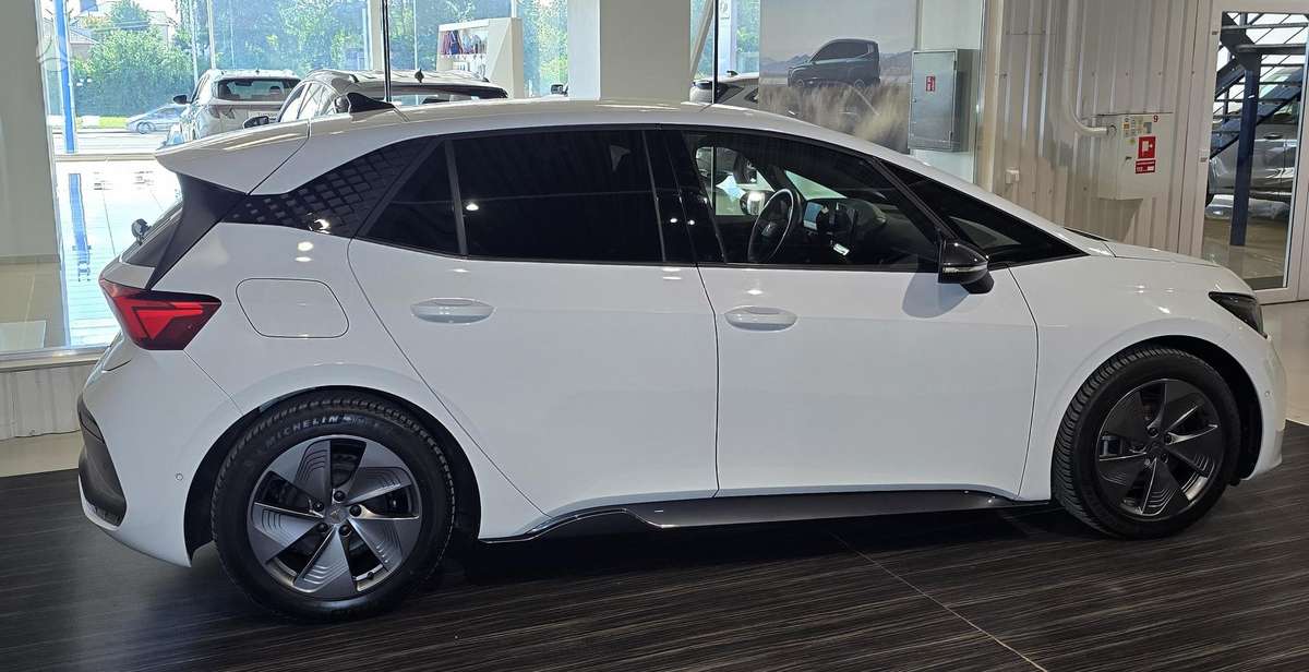 Cupra Born, 62 kWh, hatchback