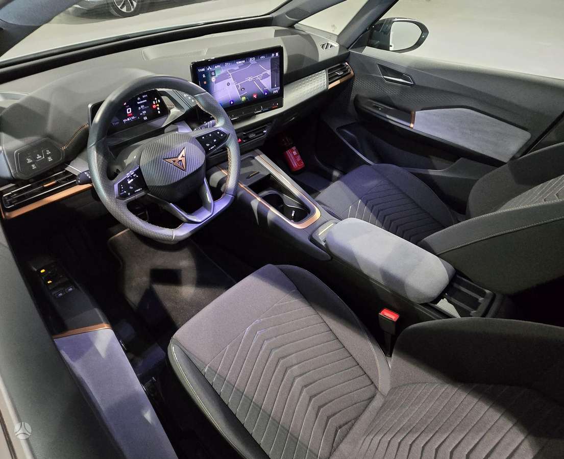 Cupra Born, 62 kWh, hatchback