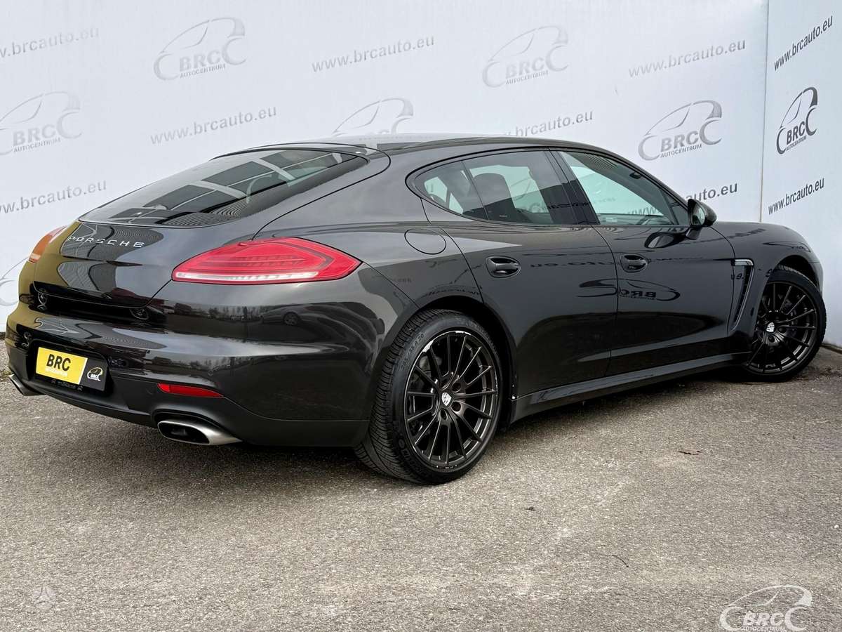 Porsche Panamera, 3.0 l., hatchback