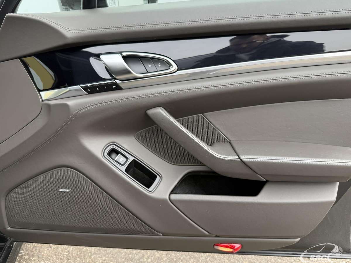 Porsche Panamera, 3.0 l., hatchback
