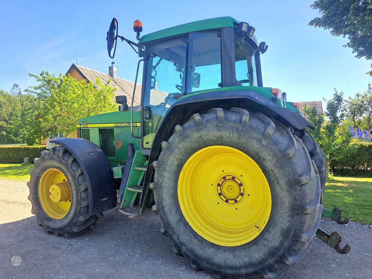 John Deere 6910 Nera pvm, su oru, traktoriai
