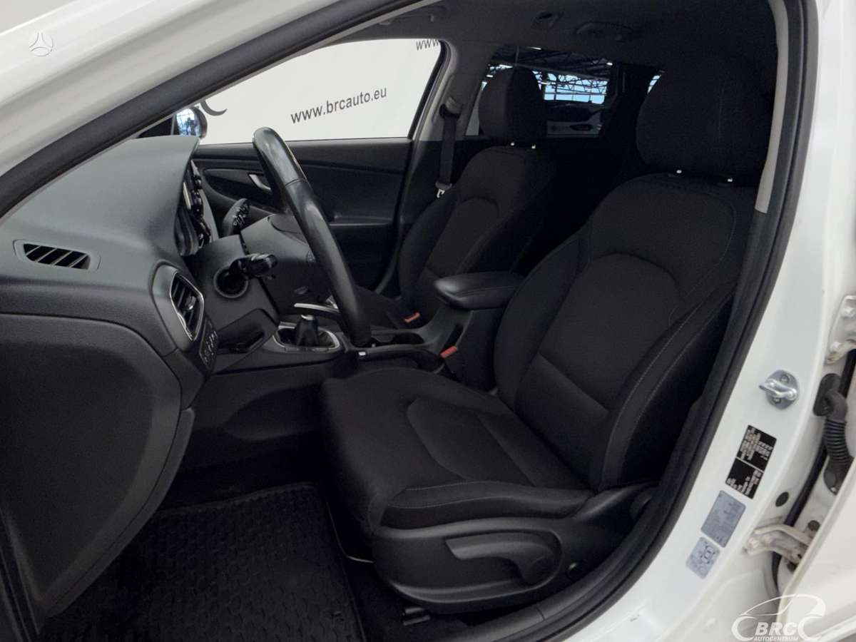 Hyundai i30, 1.4 l., Универсал