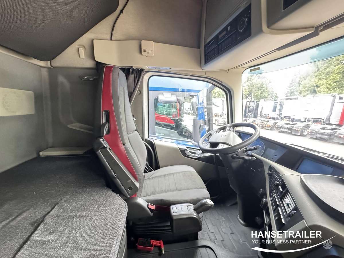 Volvo FH FH500, double sleeper