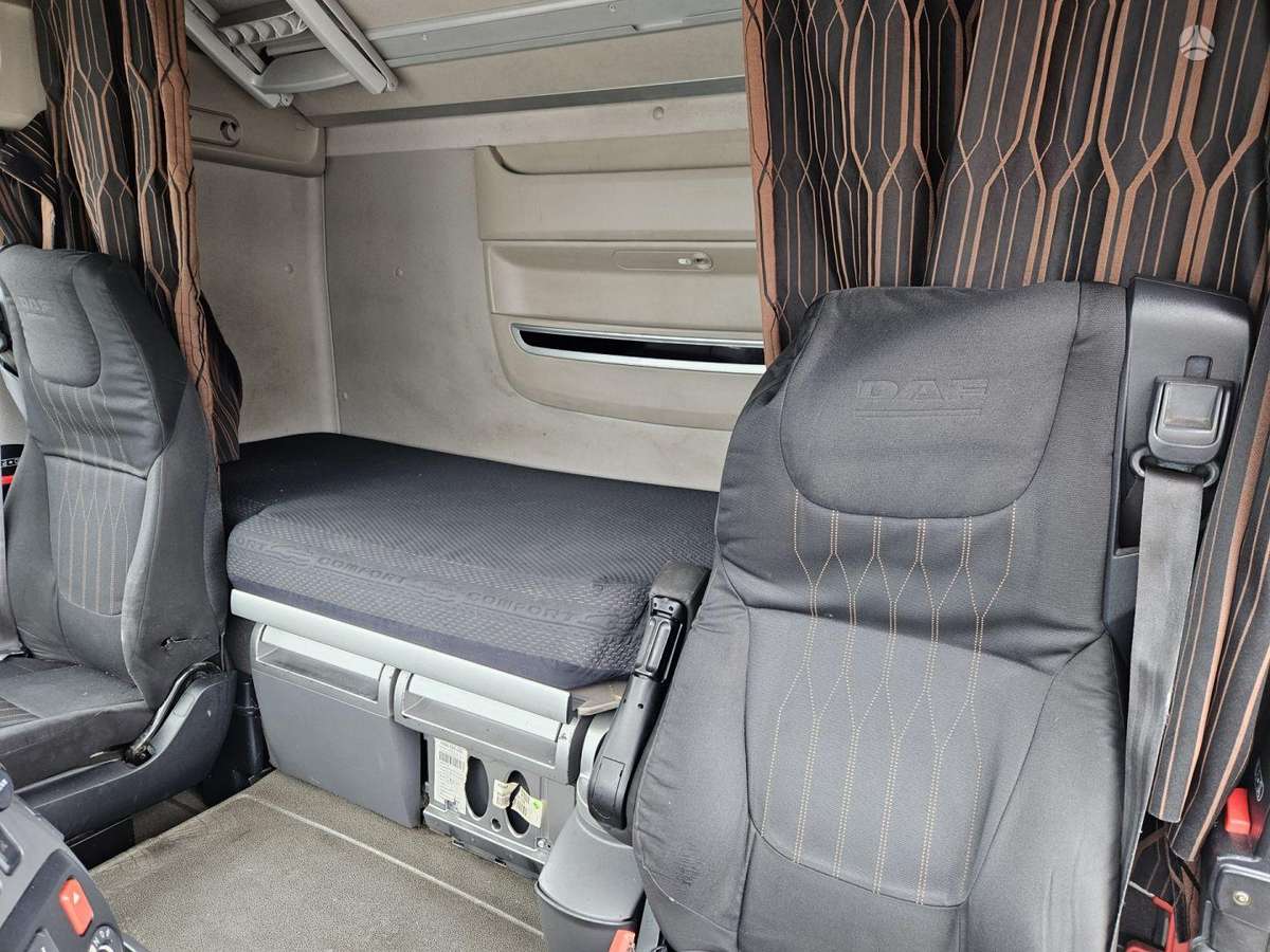 DAF XF 480 FT SSC, 2 miegamosios vietos