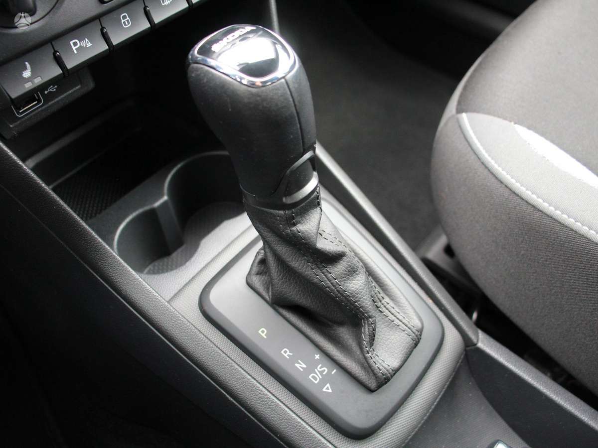 Skoda Rapid, 1.0 l., hatchback