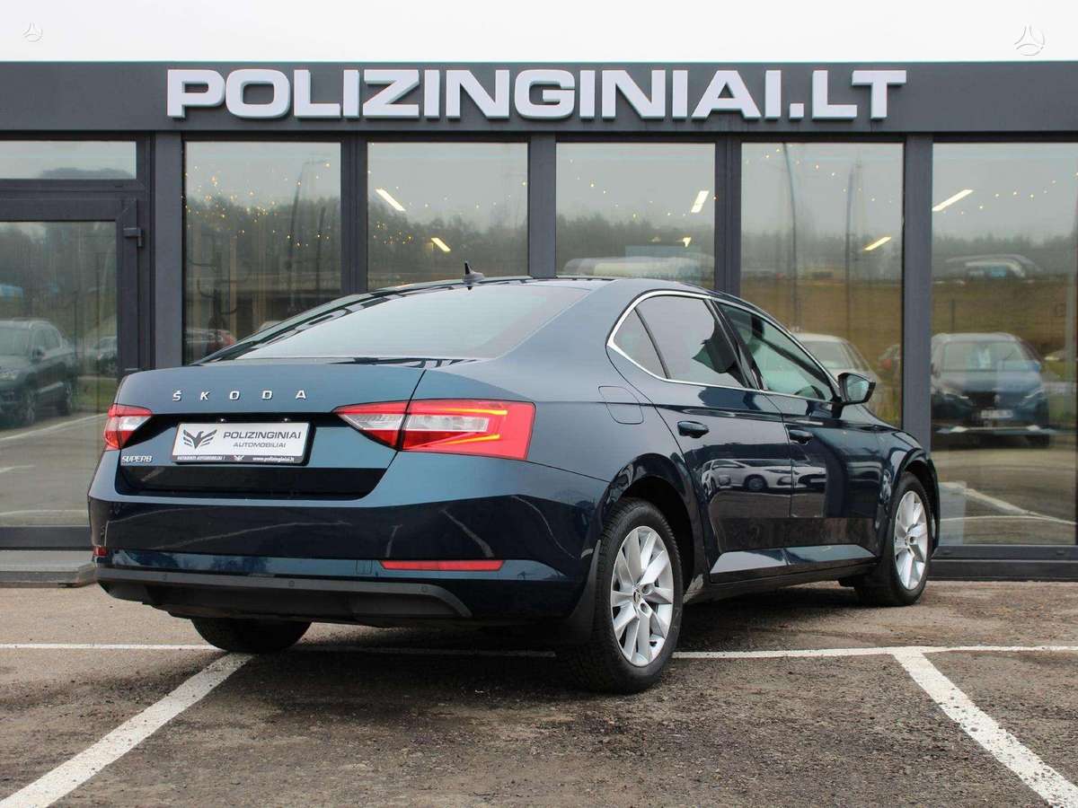 Skoda Superb, 1.5 l., hatchback