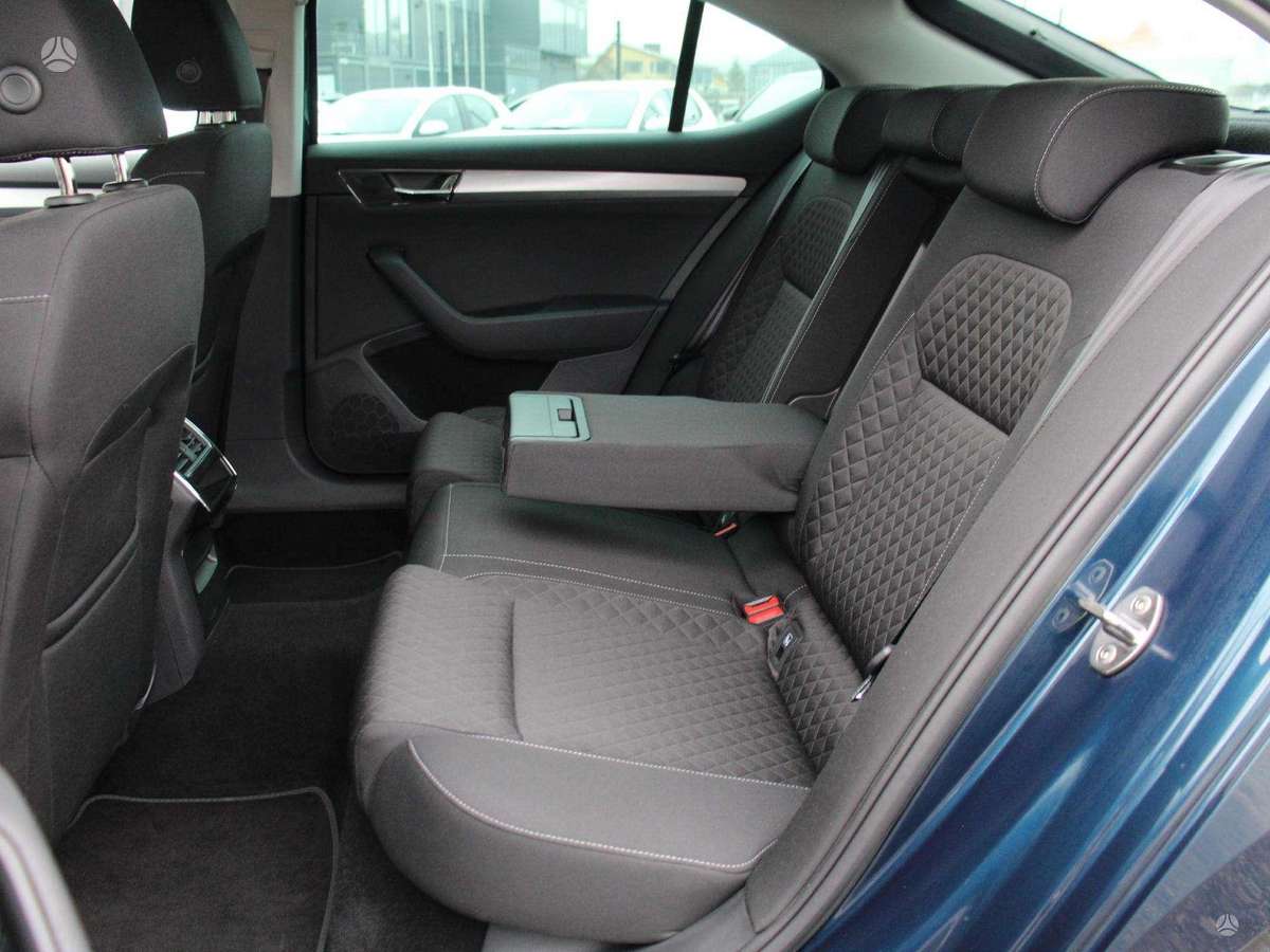 Skoda Superb, 1.5 l., hatchback