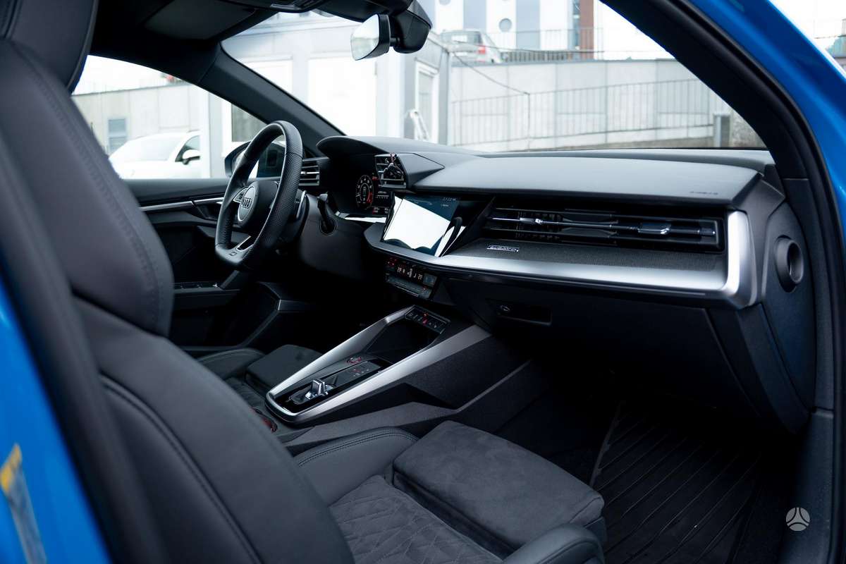 Audi RS 3, 2.5 l., Седан