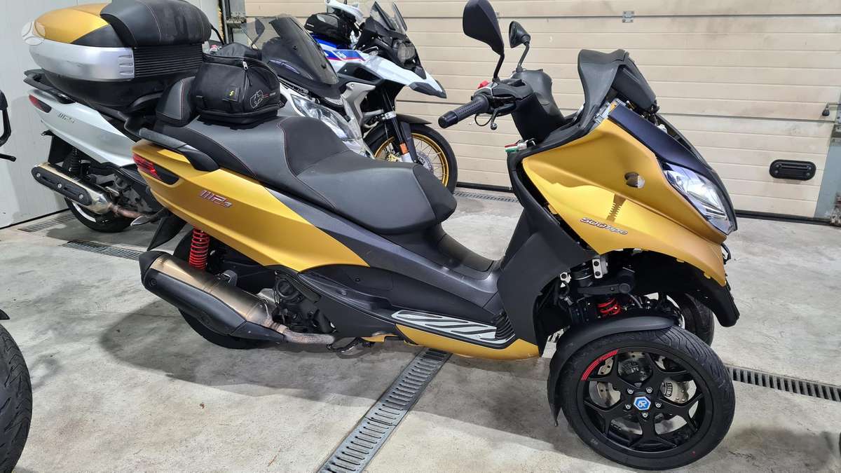 Piaggio MP3 493cc, trikes