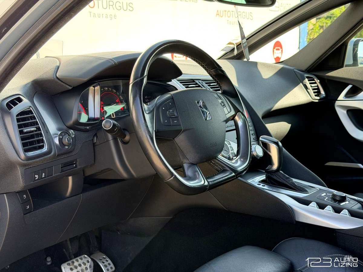 Citroen DS5, 2.0 l., Хэтчбек