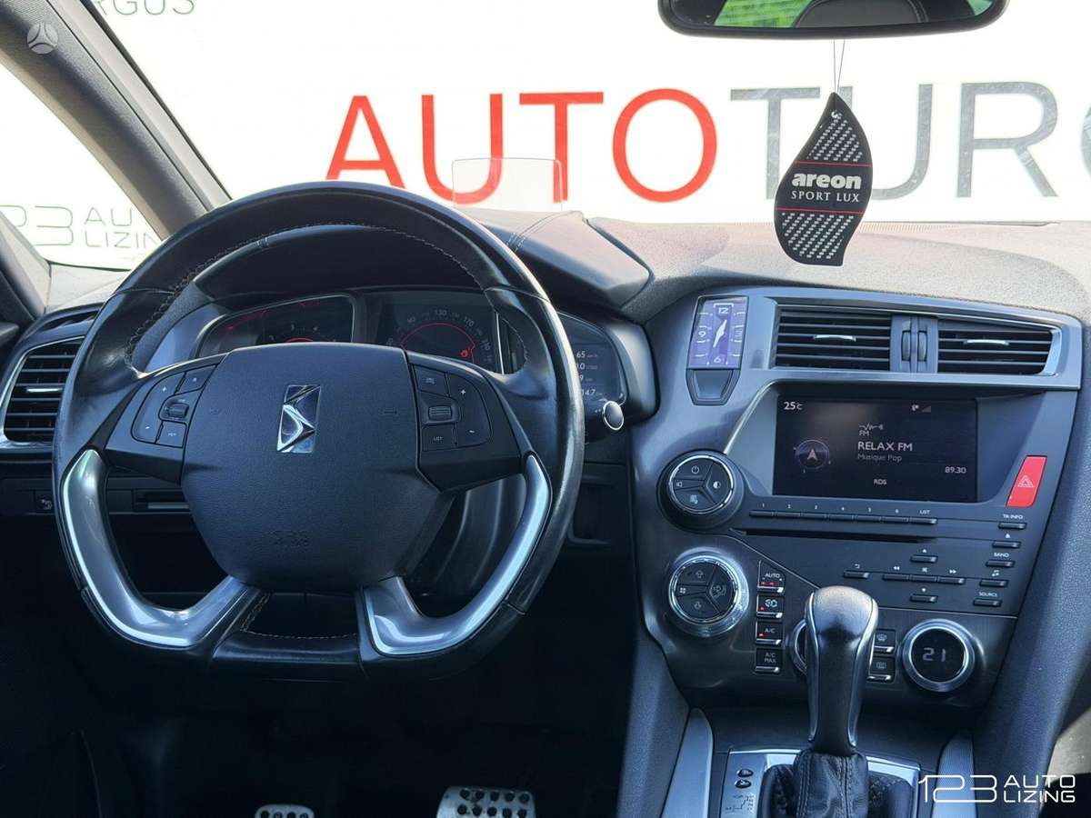 Citroen DS5, 2.0 l., hatchback