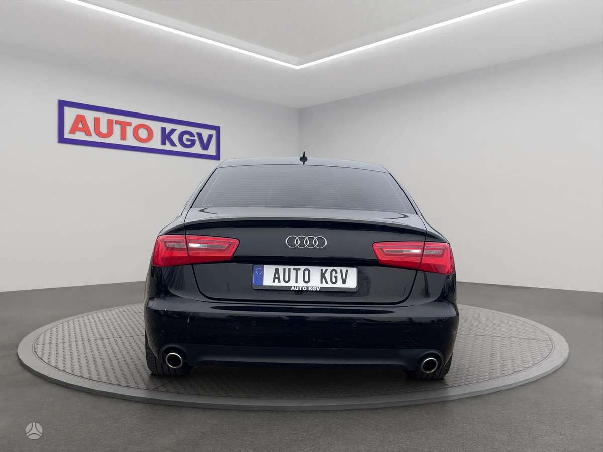 Audi A6, 3.0 l., Седан