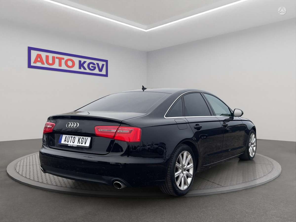 Audi A6, 3.0 l., Седан