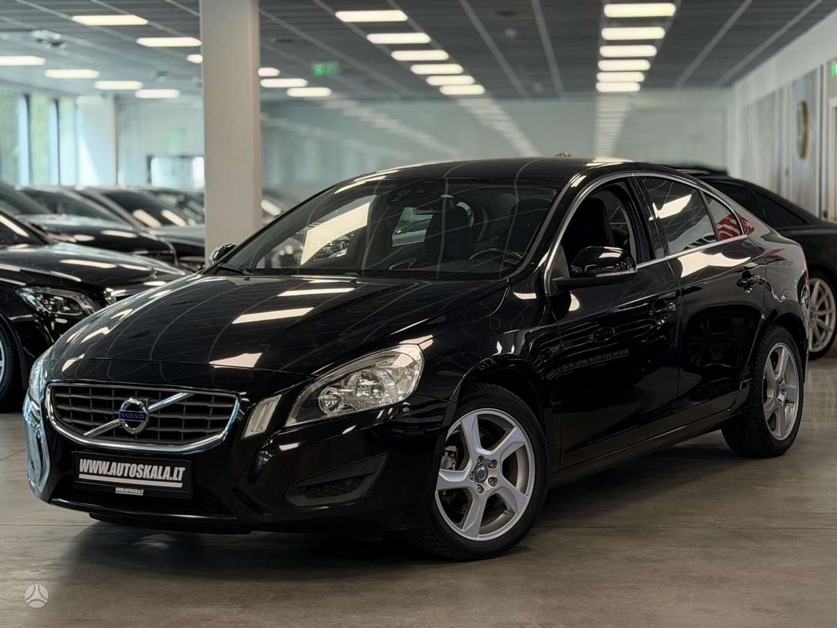 Volvo S60, 2.0 l., Седан