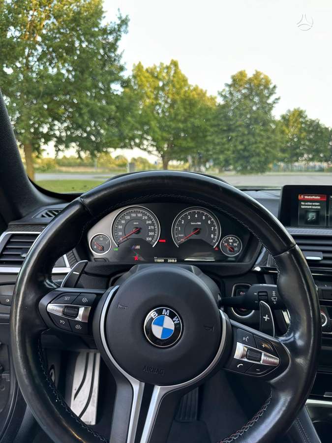 BMW M4, 3.0 l., convertible