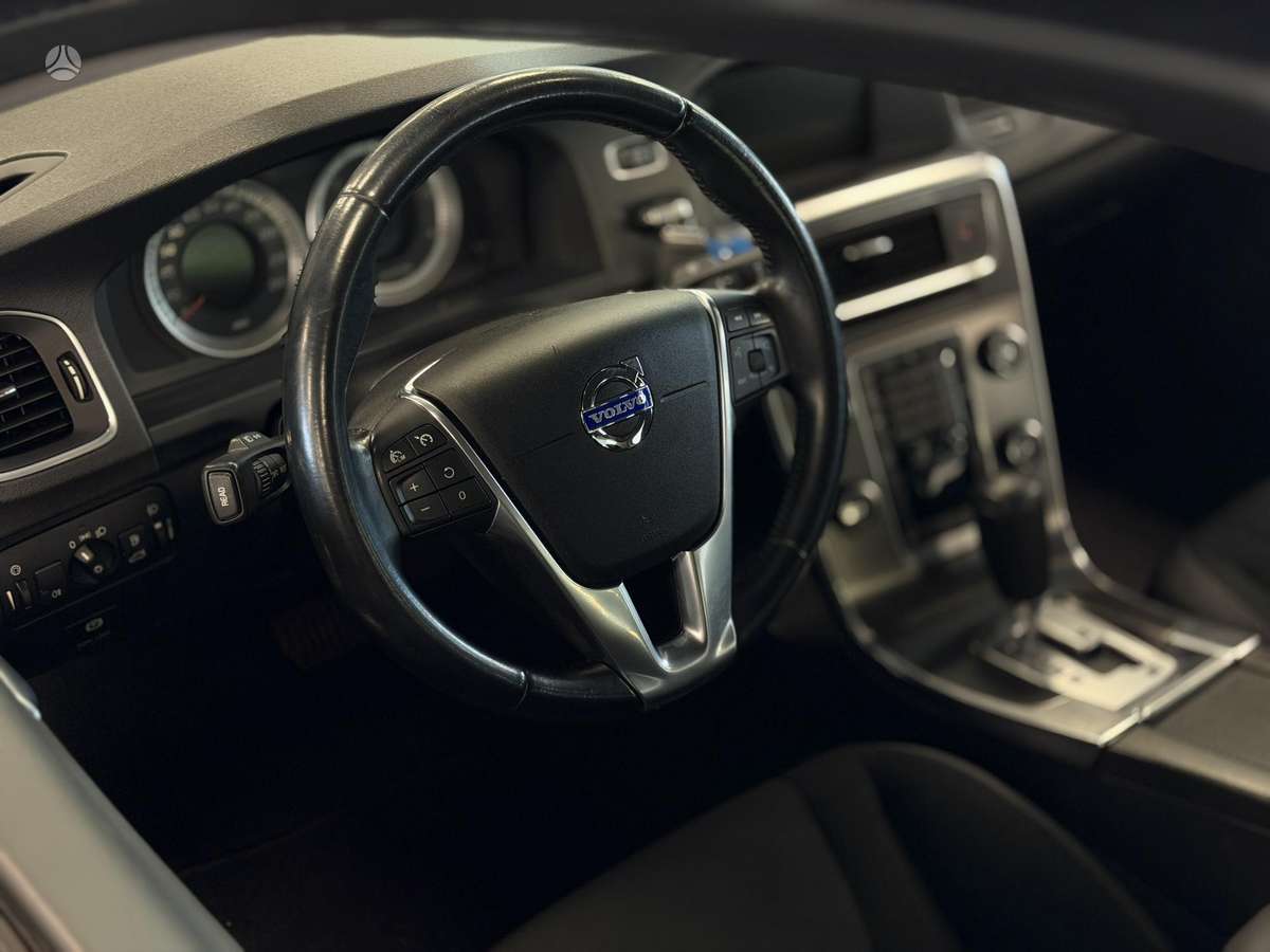 Volvo S60, 2.0 l., Седан