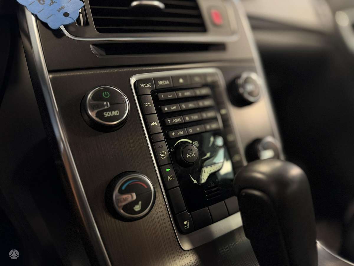 Volvo S60, 2.0 l., Седан