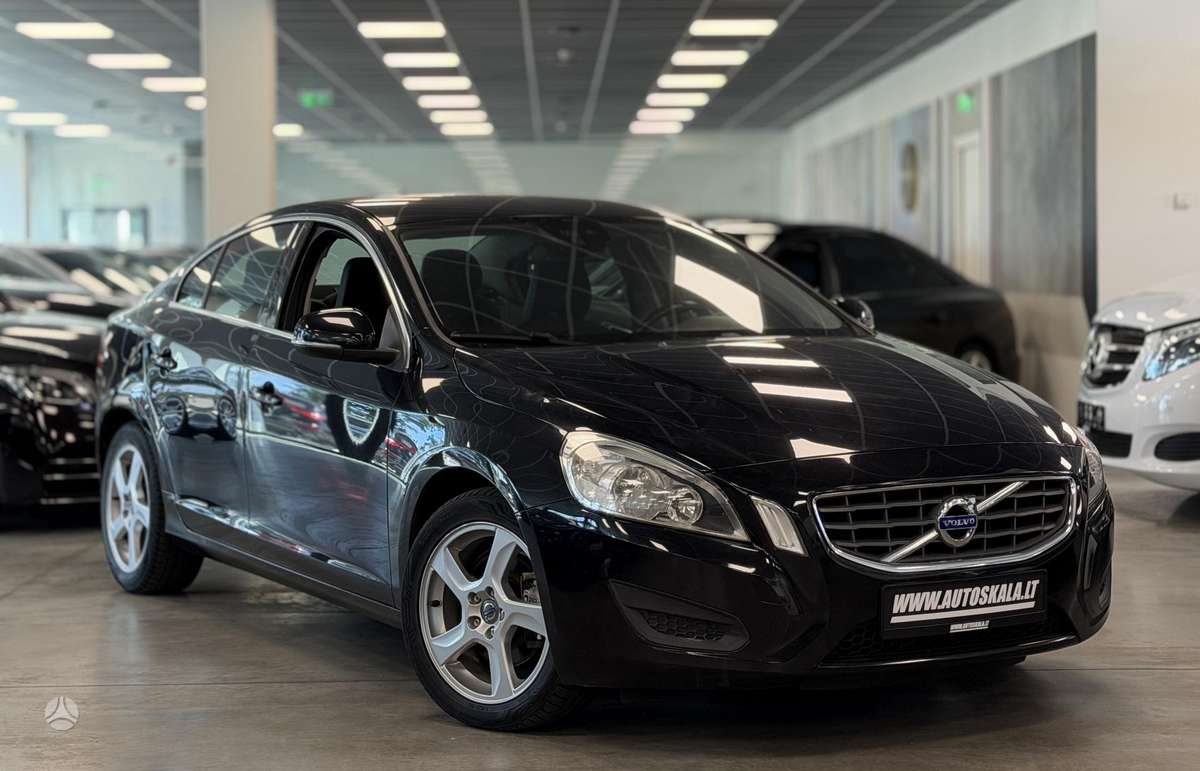 Volvo S60, 2.0 l., Седан