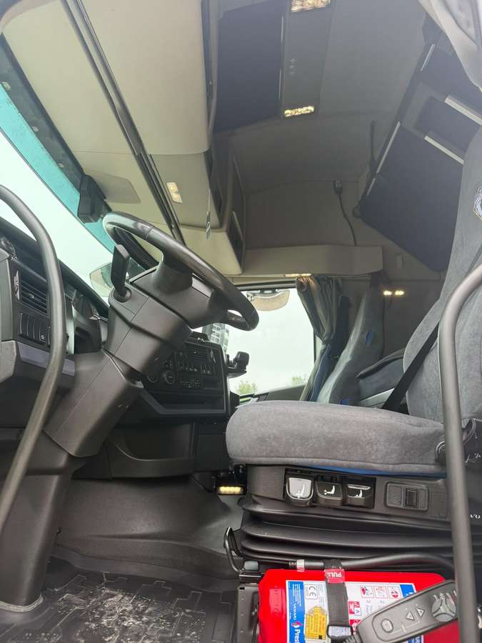 Volvo FH460 I save, double sleeper